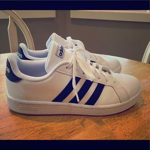 Adidas “cloudfoam” Advantage Sneakers